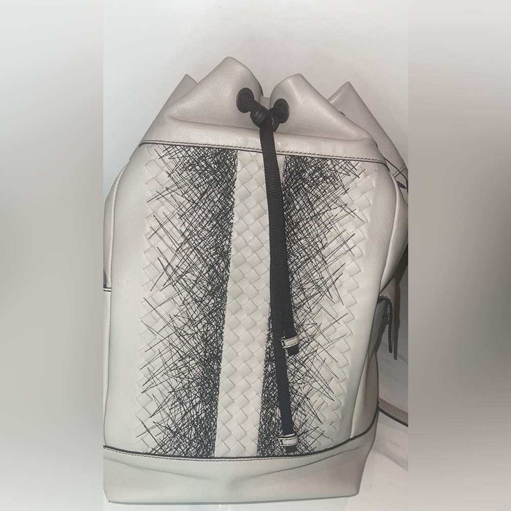 Brand new Bottega veneta.